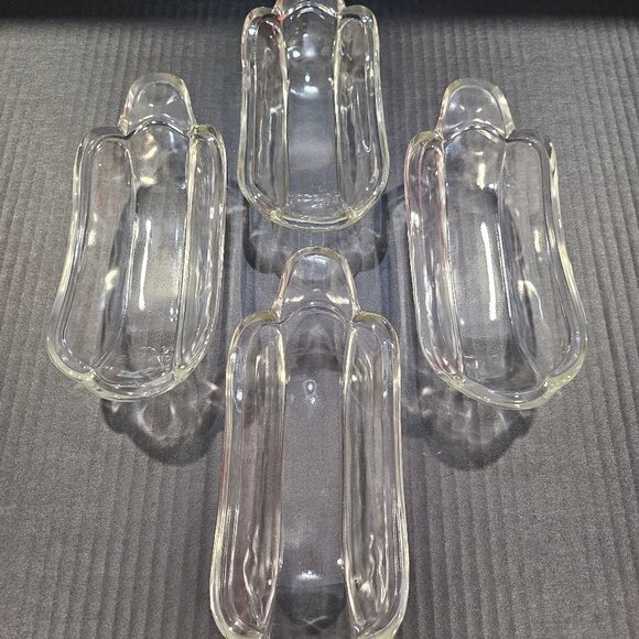 Vintage Indiana Glass Banana Split Dishes, Hot Dog Plates, Boat Dish Set of 4 - Picture 4 of 9
